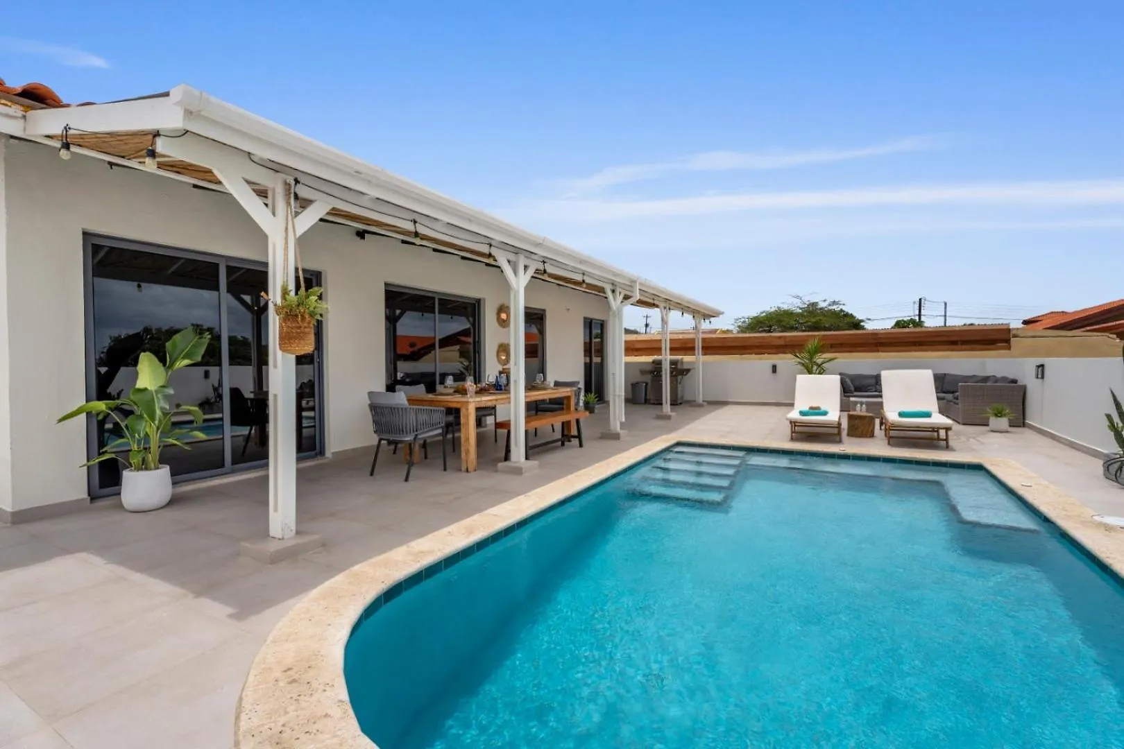 New Villa Jaburibari Paradera